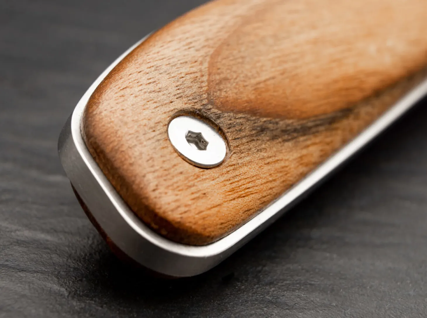 Blaze D2 Walnut