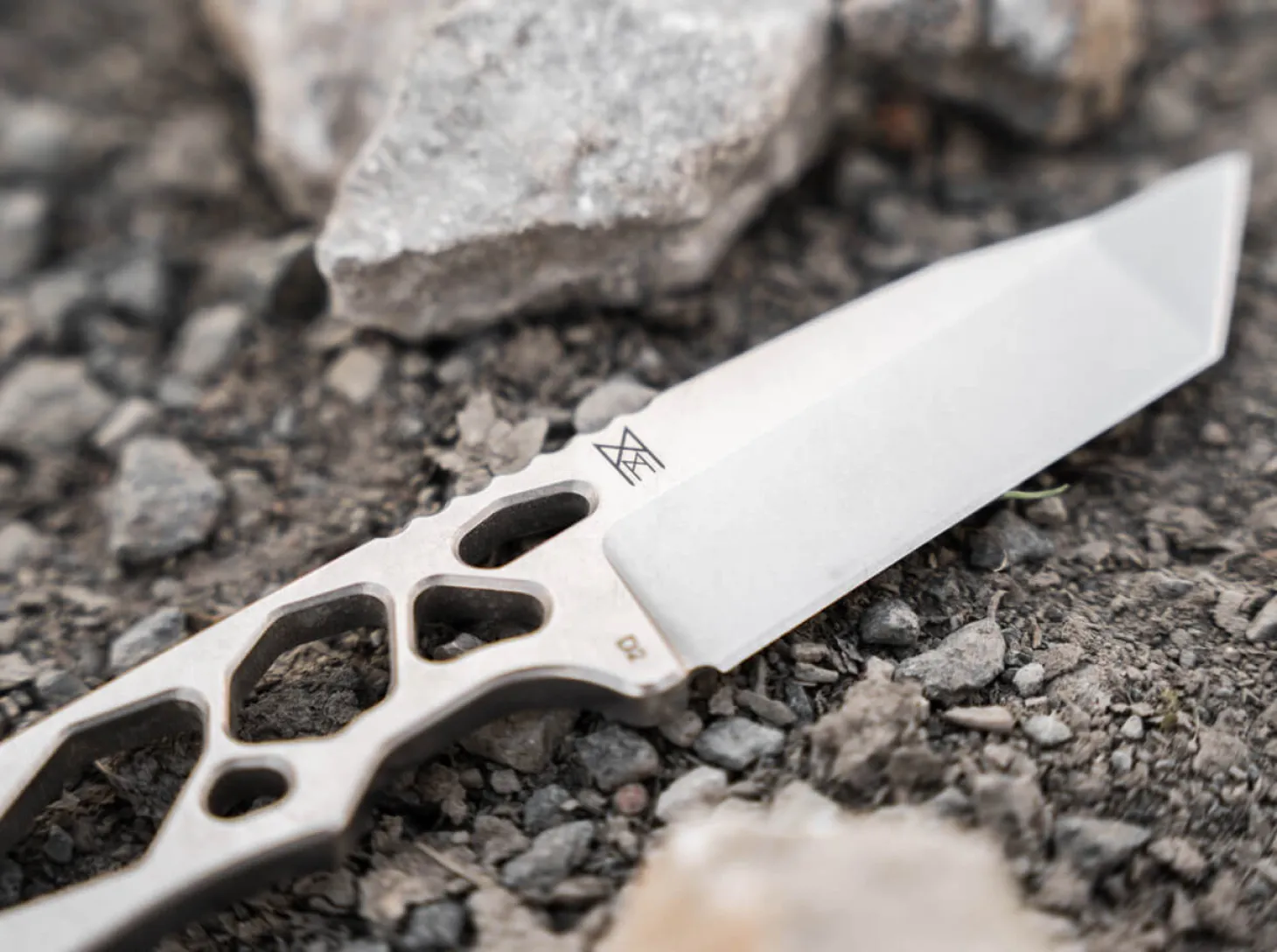 Superlight Tanto