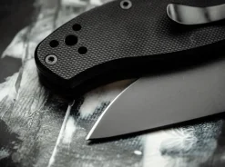 Tenacious Black Plain